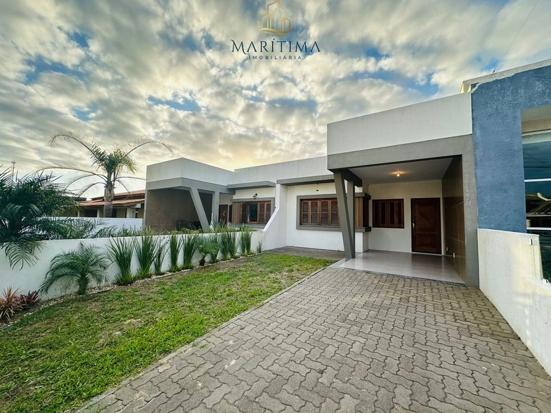 Excelente casa no Centro de Imbé: 1ª foto da galeria de imagens do imóvel