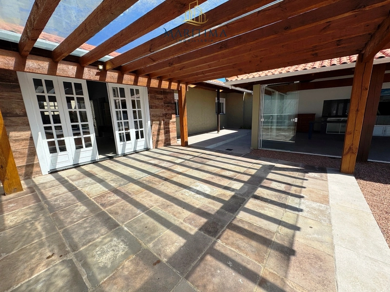 Casa com 04 dormitórios em imbé!: 5ª foto da galeria de imagens do imóvel