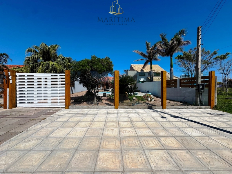 Casa com 04 dormitórios em imbé!: 1ª foto da galeria de imagens do imóvel