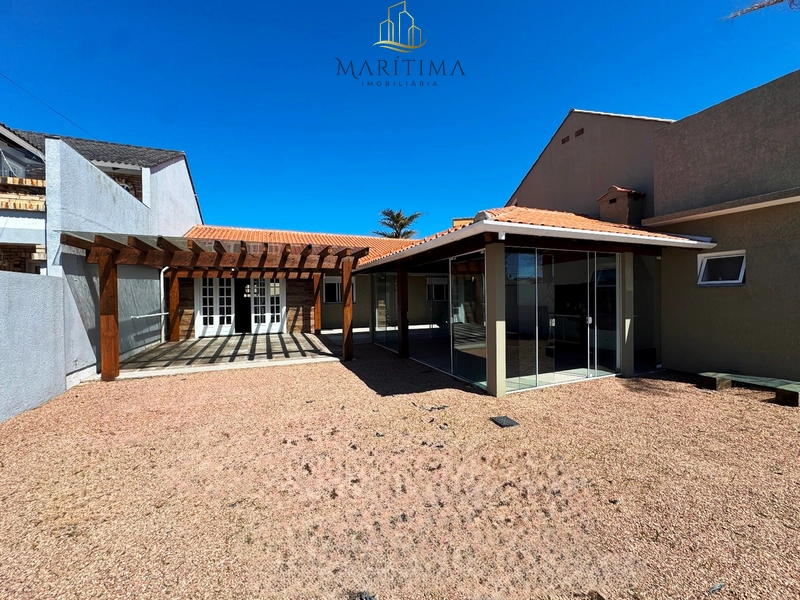 Casa com 04 dormitórios em imbé!: 3ª foto da galeria de imagens do imóvel