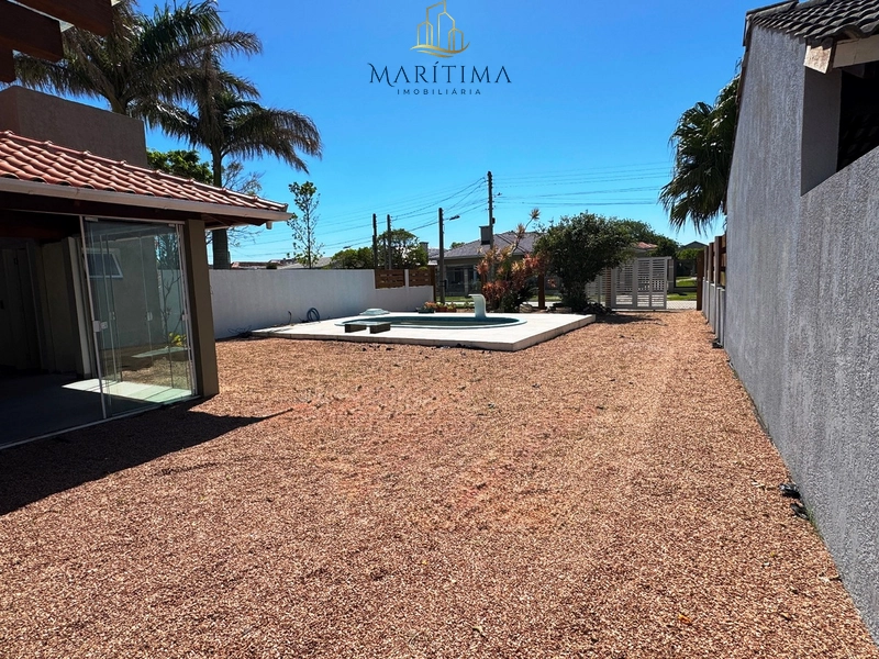 Casa com 04 dormitórios em imbé!: 10ª foto da galeria de imagens do imóvel