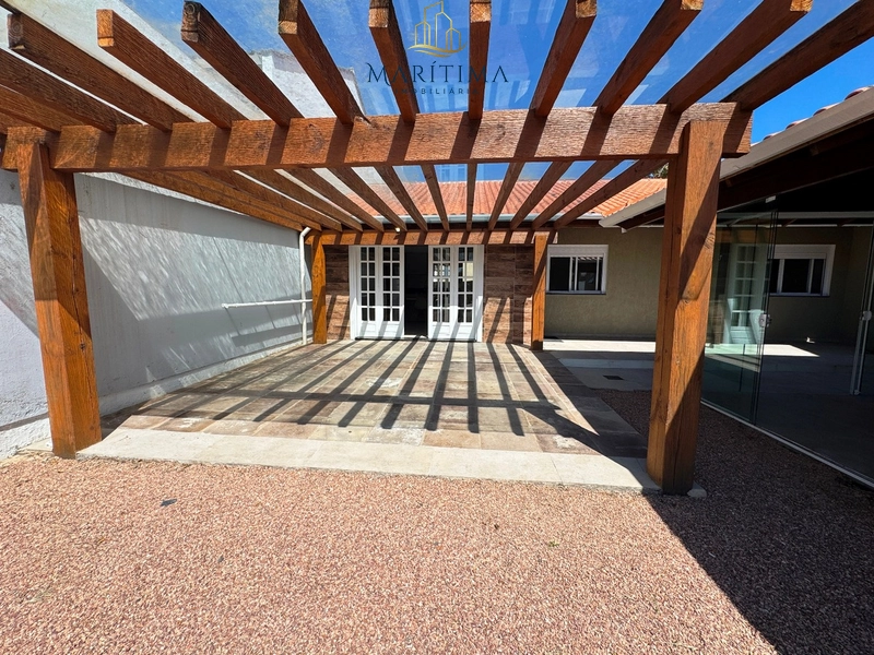 Casa com 04 dormitórios em imbé!: 4ª foto da galeria de imagens do imóvel