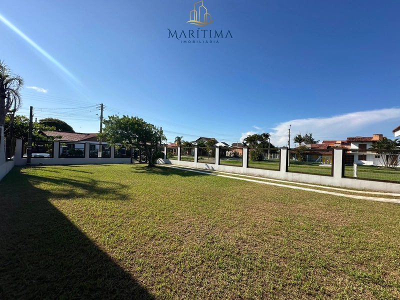 Excelente casa com 3 dormitorios no centro de Imbé: 3ª foto da galeria de imagens do imóvel