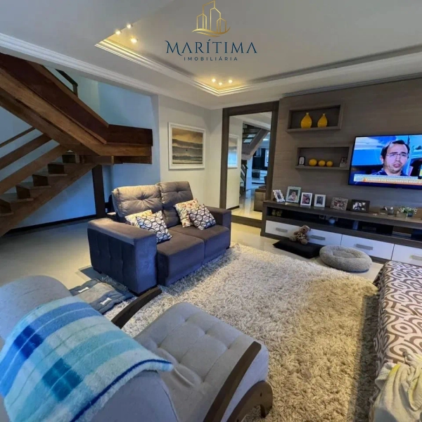 No Centro de Tramandaí – 3 Dorms, 2 Suítes, Piscina e Espaço Gourmet: 2ª foto da galeria de imagens do imóvel