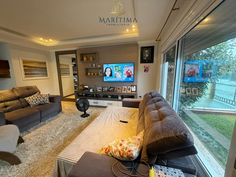 No Centro de Tramandaí – 3 Dorms, 2 Suítes, Piscina e Espaço Gourmet: 5ª foto da galeria de imagens do imóvel