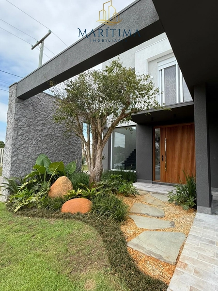 Sobrado à beira do lago – 5 suítes – Condomínio no litoral!: 2ª foto da galeria de imagens do imóvel