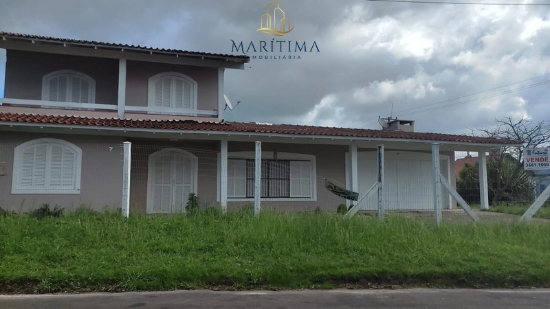 Casa de Esquina – 4 Dormitórios – ao lado do fórum, Tramandaí: 1ª foto da galeria de imagens do imóvel