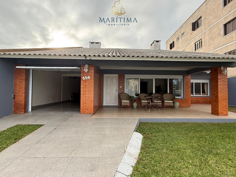 Casa mobiliada a venda no Centro de Tramandaí, próxima ao mar!: 1ª foto da galeria de imagens do imóvel