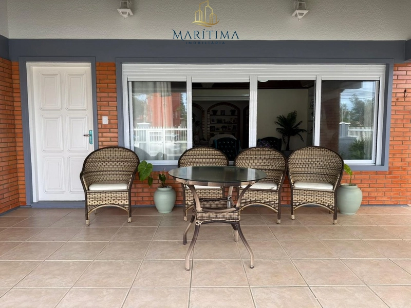 Casa mobiliada a venda no Centro de Tramandaí, próxima ao mar!: 2ª foto da galeria de imagens do imóvel