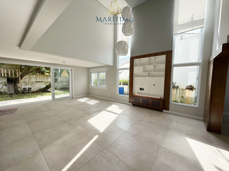 Casa moderna com 4 suites: 1ª foto da galeria de imagens do imóvel