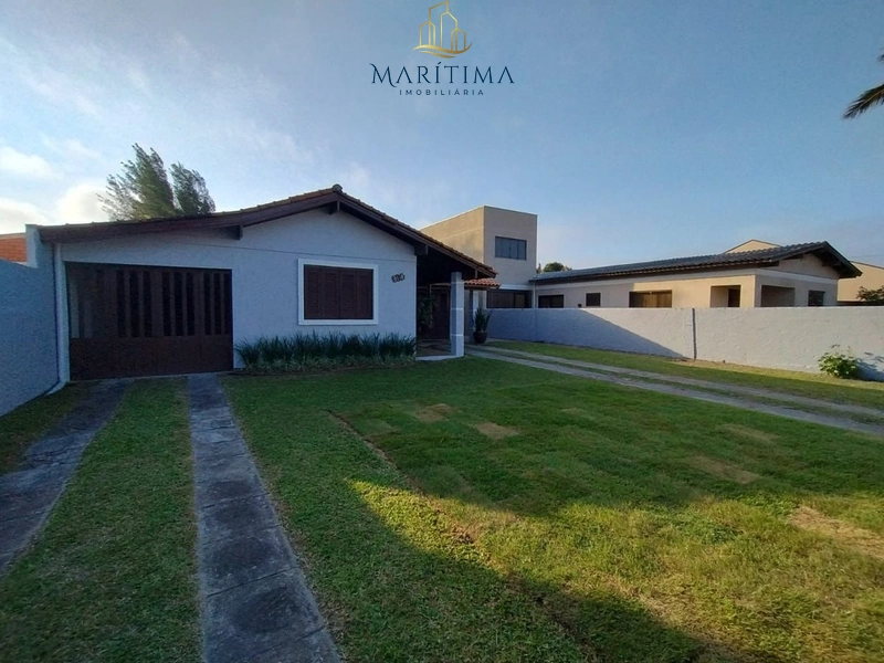 Ampla residência no Centro de Imbé: 2ª foto da galeria de imagens do imóvel