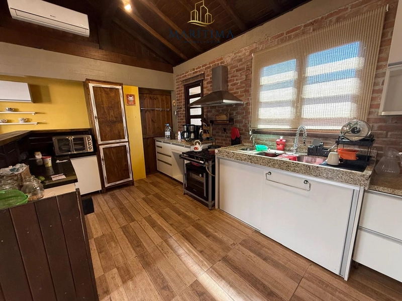 Casa com 05 dormitórios, a 500 metros do Mar!!!: 16ª foto da galeria de imagens do imóvel