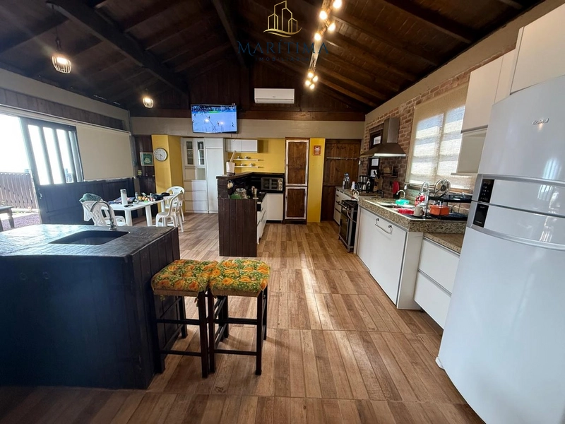 Casa com 05 dormitórios, a 500 metros do Mar!!!: 18ª foto da galeria de imagens do imóvel