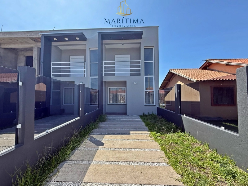 Casa nova a venda em Tramandaí, próxima ao mar!: 1ª foto da galeria de imagens do imóvel