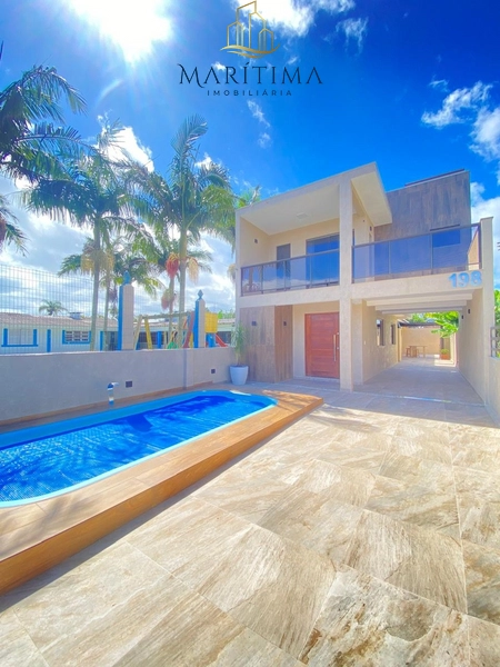Casa mobiliada com piscina a venda no Centro de Imbé: 2ª foto da galeria de imagens do imóvel