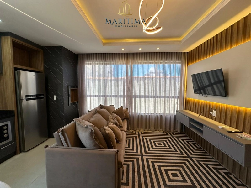 Apartamento de 02 quartos mobiliado, 4 quadras do mar!