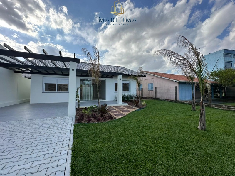 Casa térrea nova a 2 quadras do mar, em região central em Tramandaí!: 5ª foto da galeria de imagens do imóvel