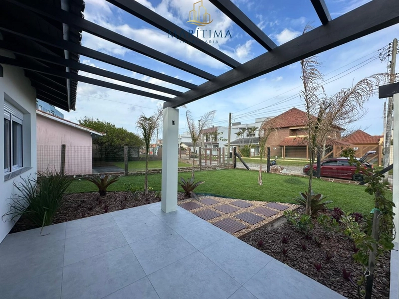 Casa térrea nova a 2 quadras do mar, em região central em Tramandaí!: 8ª foto da galeria de imagens do imóvel