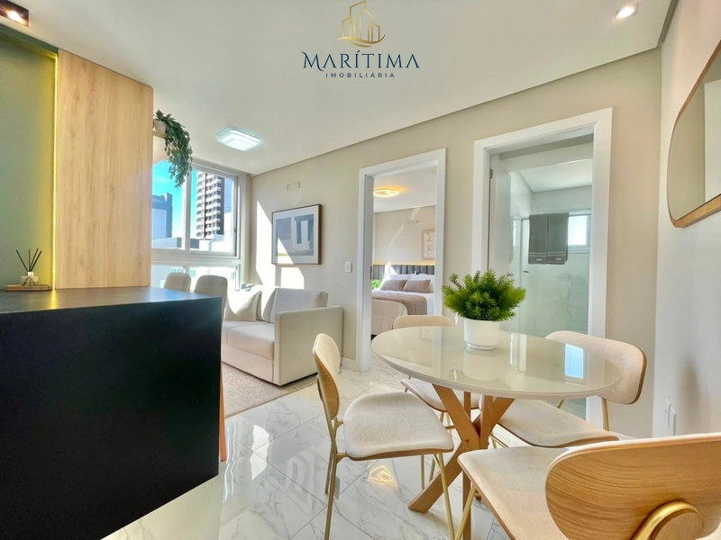 Apartamento mobiliado e decorado, no Centro de Tramandaí!