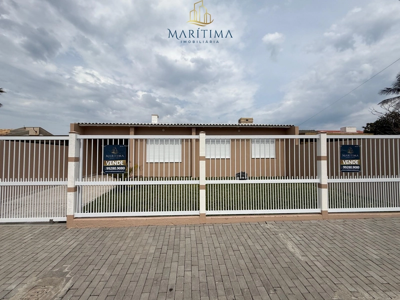 Casa térrea a uma quadra do mar no Centro de Tramandaí!: 2ª foto da galeria de imagens do imóvel