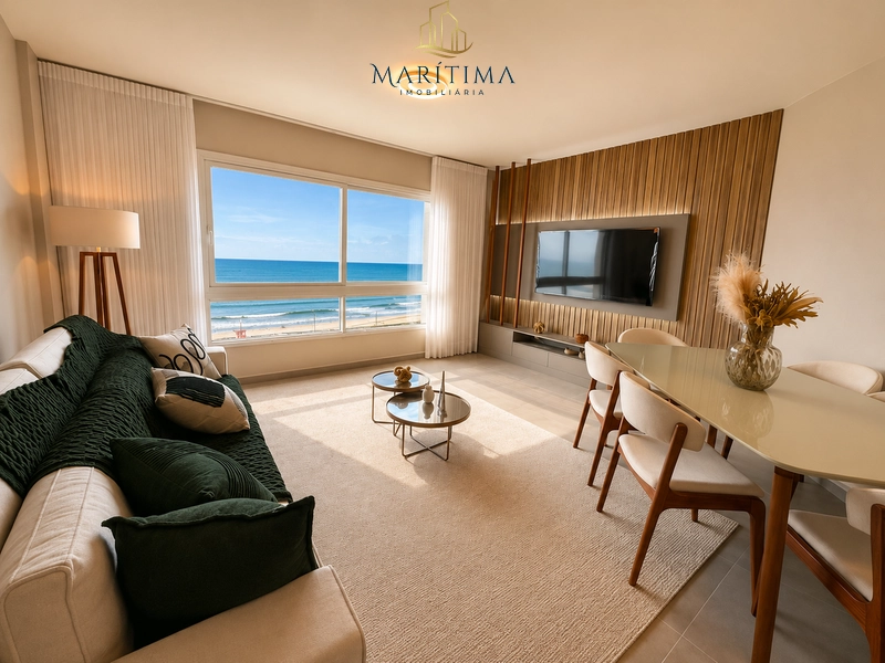 Apartamento decorado de frente para o mar no Centro em Tramandaí!