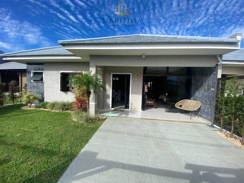 Casa a venda em Tramandaí, com 3 quartos e piscina, próxima ao mar!: 4ª foto da galeria de imagens do imóvel