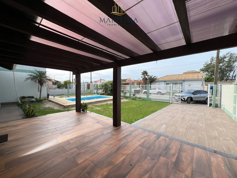 Casa a venda em Imbé, 4 dormitórios a 150 mts da beira mar!: 4ª foto da galeria de imagens do imóvel