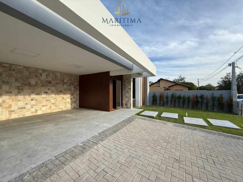 Casa térrea, nova, com piscina e a 500 metros da beira mar!: 4ª foto da galeria de imagens do imóvel