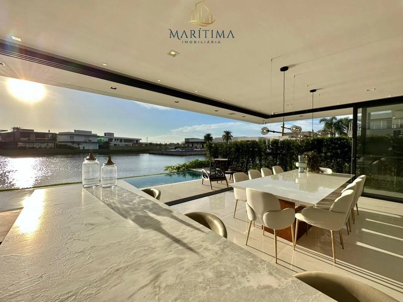 Mansão de 5 suites - beira lago: 4ª foto da galeria de imagens do imóvel