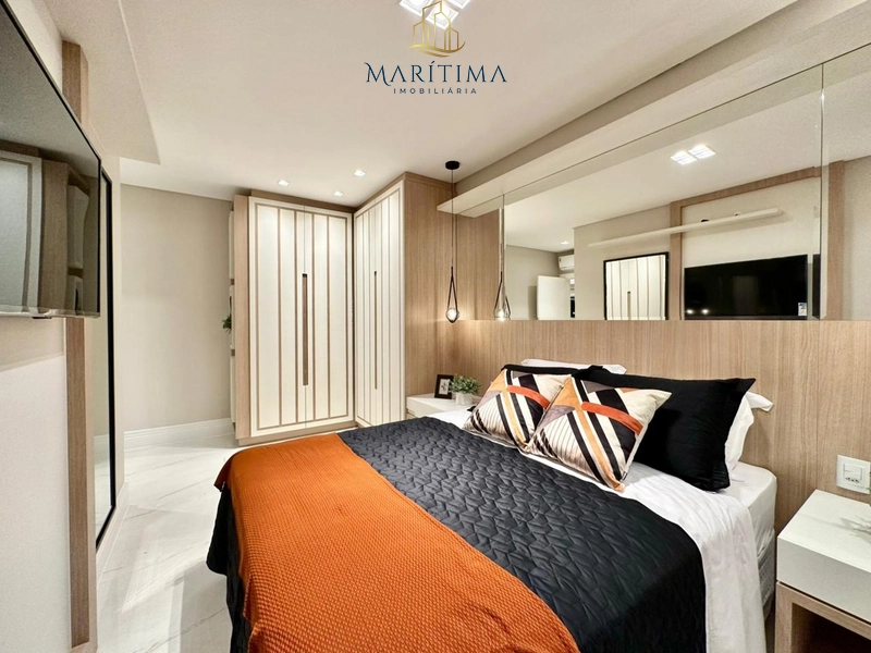 Mansão de 5 suites - beira lago: 32ª foto da galeria de imagens do imóvel