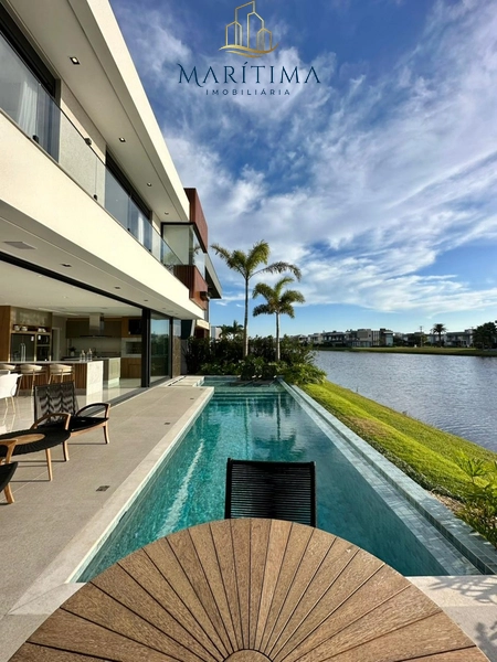 Mansão de 5 suites - beira lago: 15ª foto da galeria de imagens do imóvel