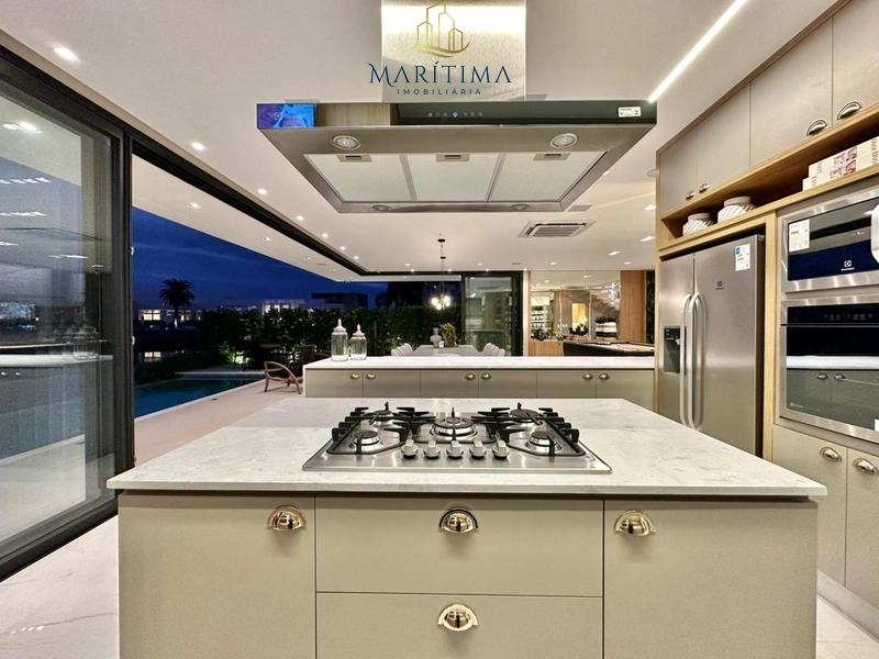 Mansão de 5 suites - beira lago: 44ª foto da galeria de imagens do imóvel