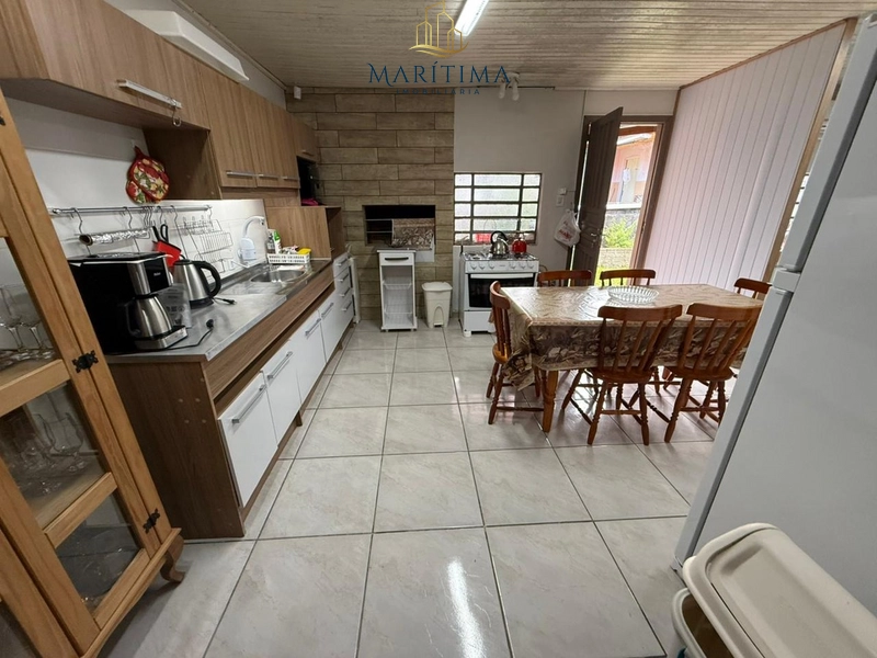 Casa a 800 metros do mar na praia de Imbé/RS.: 8ª foto da galeria de imagens do imóvel