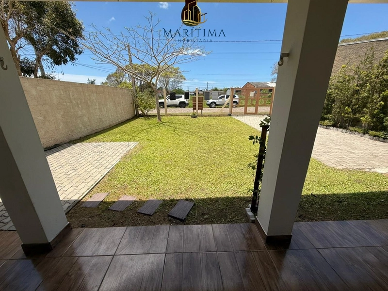 Casa a 800 metros do mar na praia de Imbé/RS.: 3ª foto da galeria de imagens do imóvel