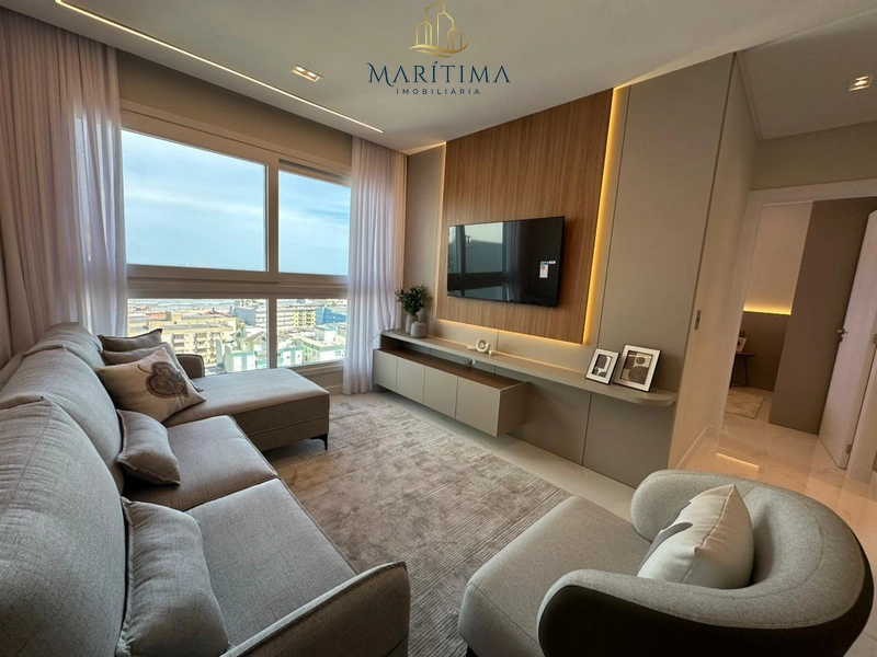 Luxuoso apartamento decorado com duas suítes: 1ª foto da galeria de imagens do imóvel