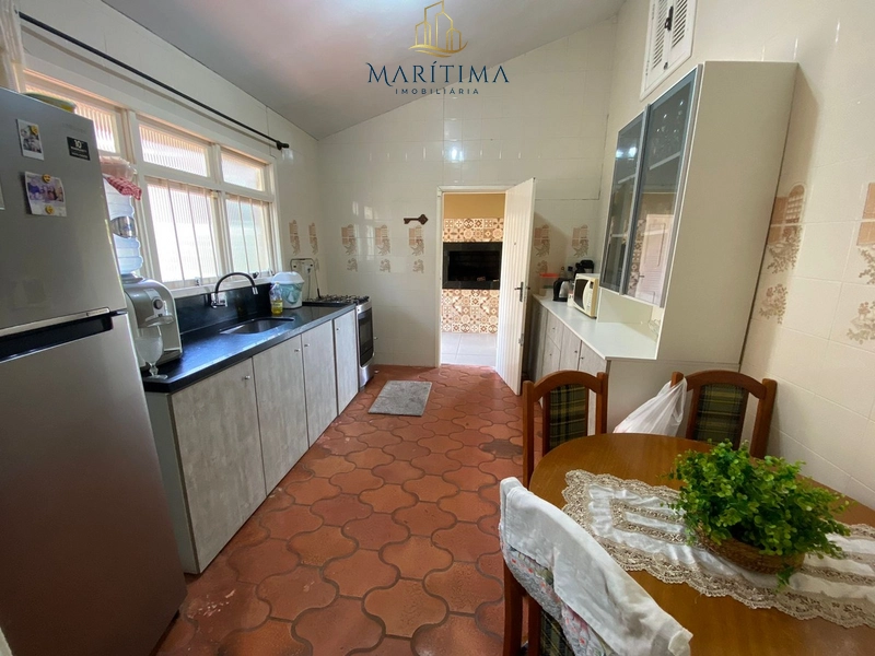 Casa de esquina com 04 dormitórios!: 15ª foto da galeria de imagens do imóvel