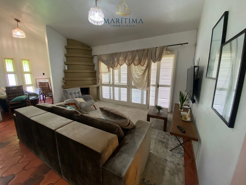 Casa de esquina com 04 dormitórios!: 10ª foto da galeria de imagens do imóvel