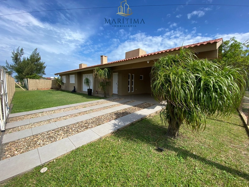 Casa de esquina com 04 dormitórios!: 2ª foto da galeria de imagens do imóvel