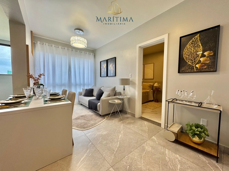 Apartamento mobiliado no Centro, 3 quadras do mar!