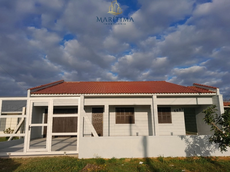 Excelente casa de 03 dormitórios, localizada em Imbé!: 1ª foto da galeria de imagens do imóvel