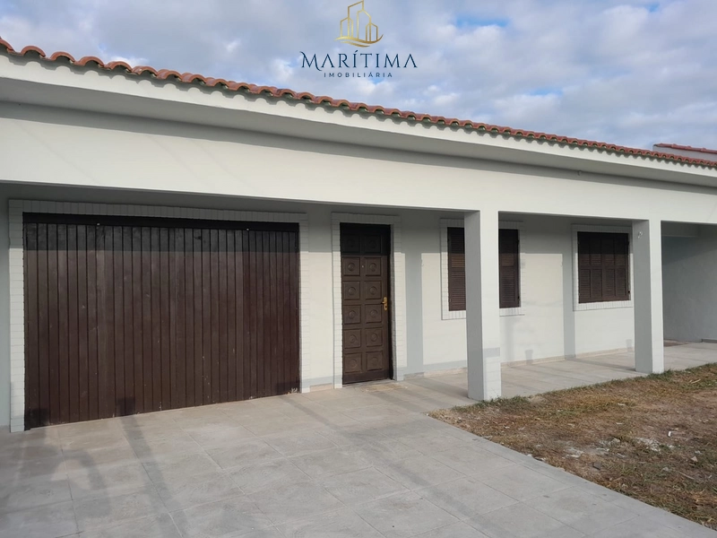 Excelente casa de 03 dormitórios, localizada em Imbé!: 2ª foto da galeria de imagens do imóvel