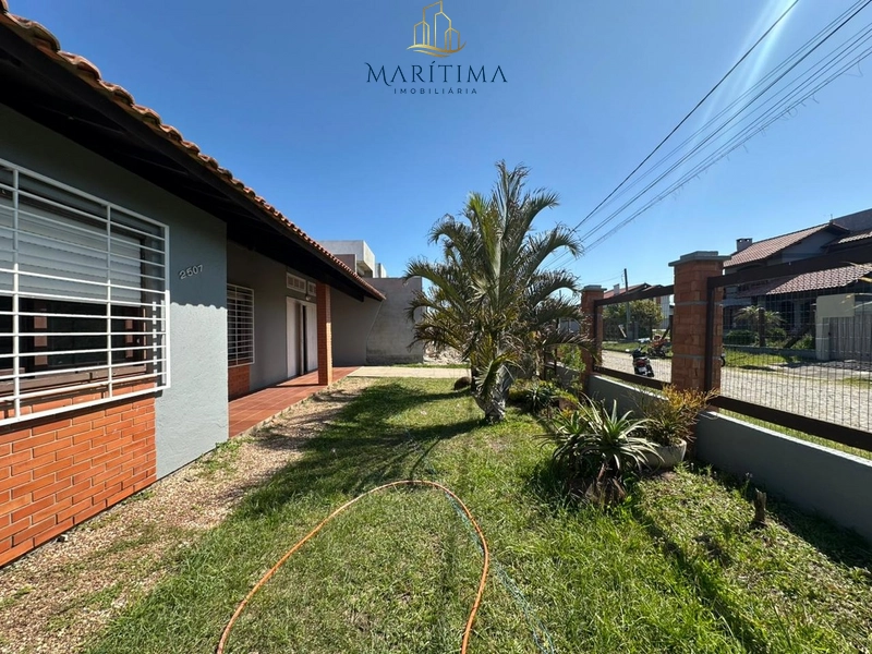 Oportunidade: Casa pé na areia 3 dorms com suite e piscina: 3ª foto da galeria de imagens do imóvel