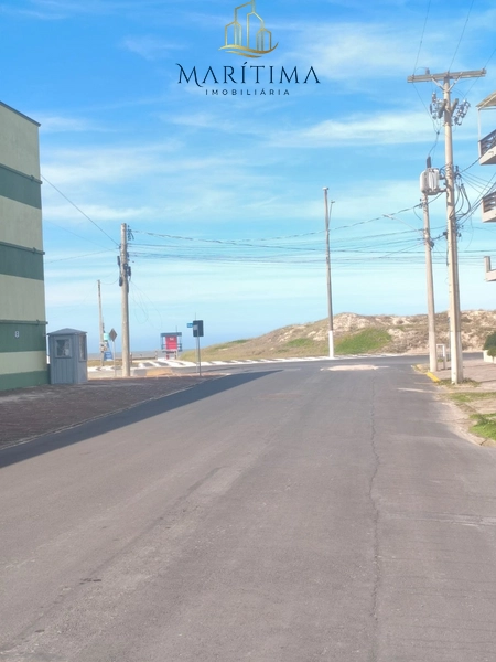 Sobrado 3 dormitórios com suite, pé na areia: 32ª foto da galeria de imagens do imóvel