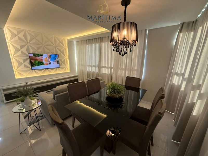 Apartamento de 2 quartos decorado com vista para o mar no Centro!: 2ª foto da galeria de imagens do imóvel