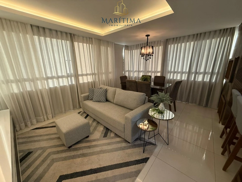 Apartamento de 2 quartos decorado com vista para o mar no Centro!: 3ª foto da galeria de imagens do imóvel