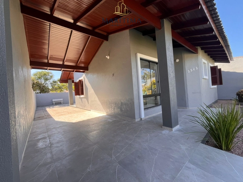 Casa em Nova Tramandaí!: 1ª foto da galeria de imagens do imóvel