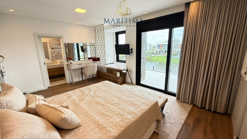 Sobrado com 05 suítes, em condomínio fechado!: 18ª foto da galeria de imagens do imóvel