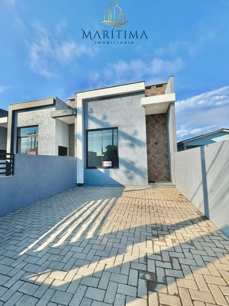 Casa com 02 dormitórios em região de moradores!