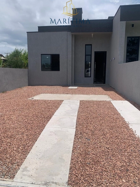 Casa com 02 dormitórios em região de moradores!