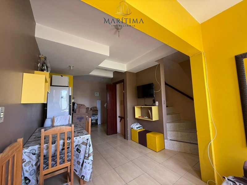 Sobrado com 02 dormitórios no Centro de Tramandaí!: 3ª foto da galeria de imagens do imóvel